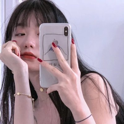 男爵的同桌小女生